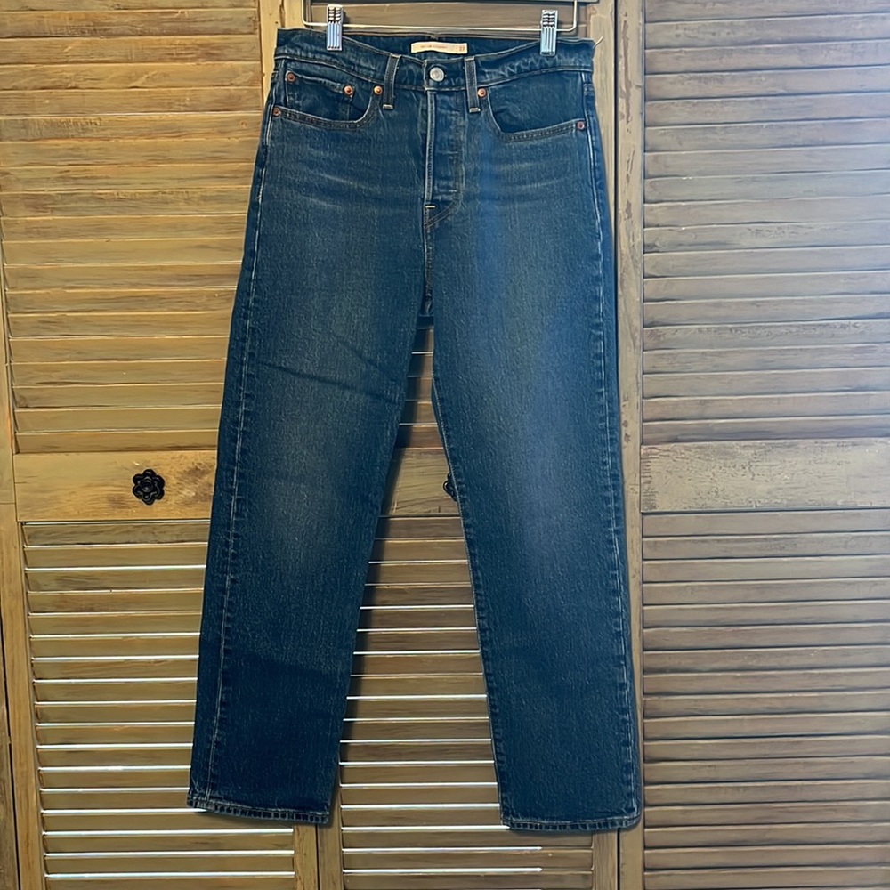 Women’s Levi’s Premium Wedgie Straight Size 27